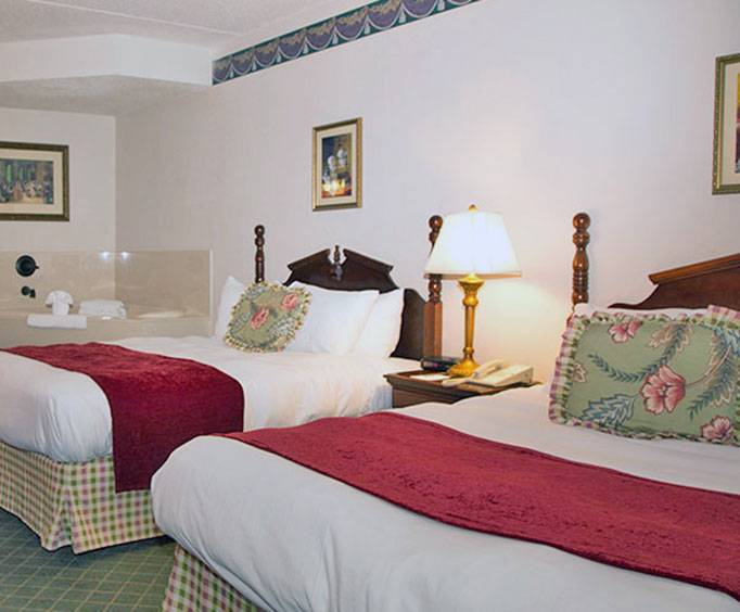 Hotel Grand Victorian Room Photos