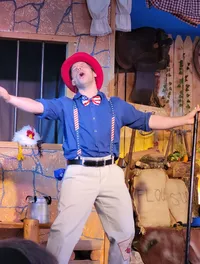 Branson's Murder Mystery Dinner Show - fun music.