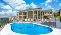 Suburban Studios Branson On T...