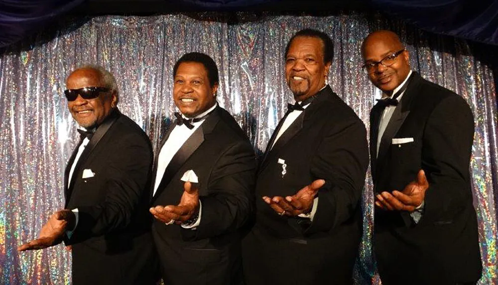 Platters  Golden Sounds of the 50s Tribute